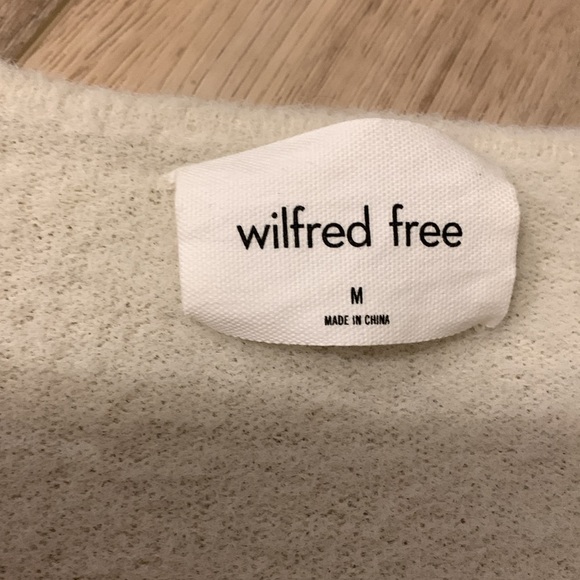 NWOT Wilfred women’s size m cashmere sweater Aritzia - Picture 2 of 4